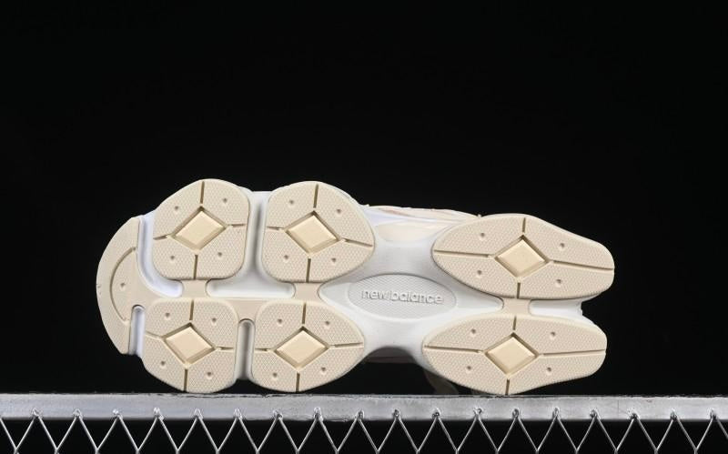 9060 Sea Salt Beige Sneakers