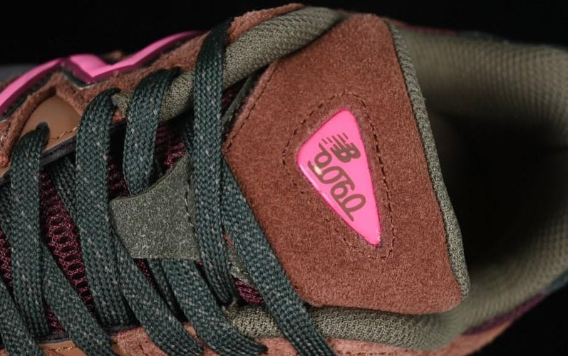 9060 Rich Oak Burgundy Sneakers