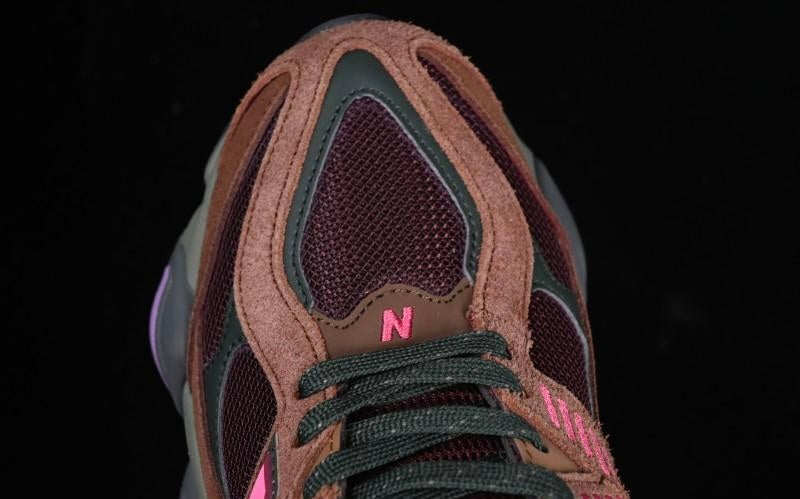 9060 Rich Oak Burgundy Sneakers
