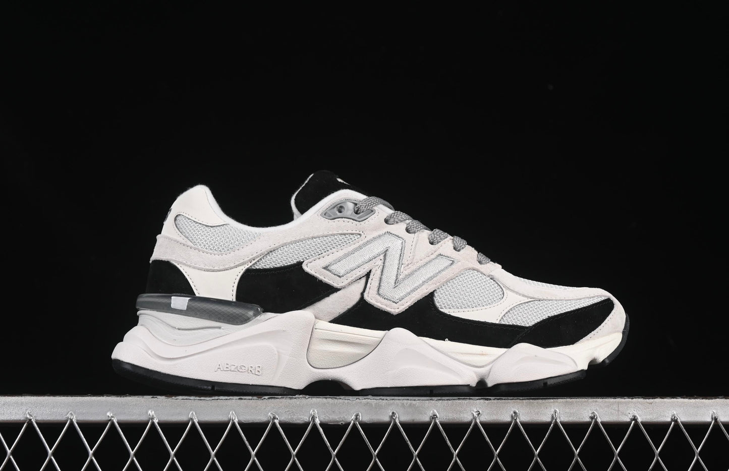 9060 Off White Black Sneakers