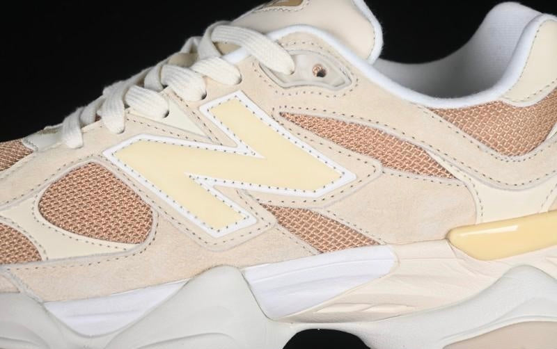 9060 Sea Salt Beige Sneakers