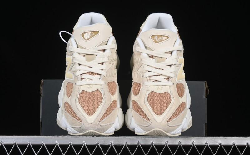9060 Sea Salt Beige Sneakers
