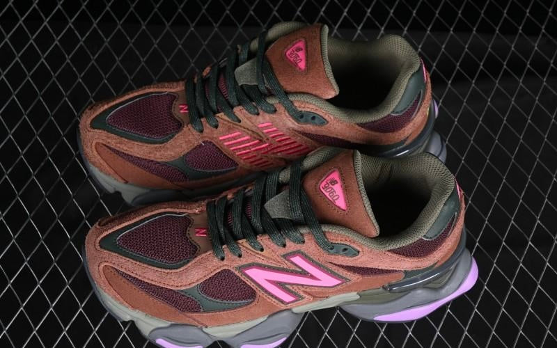 9060 Rich Oak Burgundy Sneakers